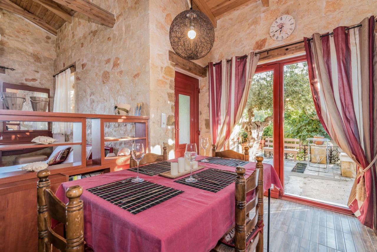 Casa Petra - Stone Cottage Farmhouses 阿凯松 外观 照片