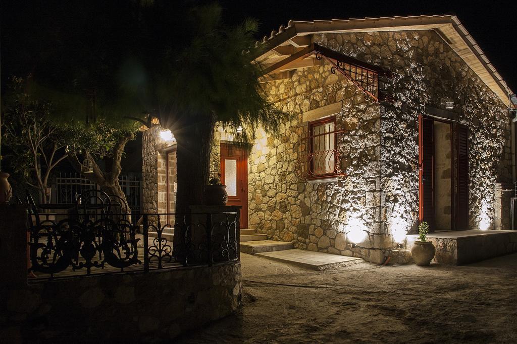 Casa Petra - Stone Cottage Farmhouses 阿凯松 外观 照片